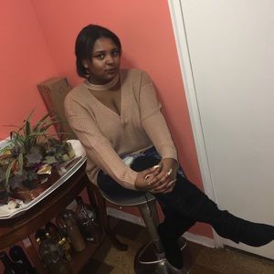 Meet your Posher, Nayeli